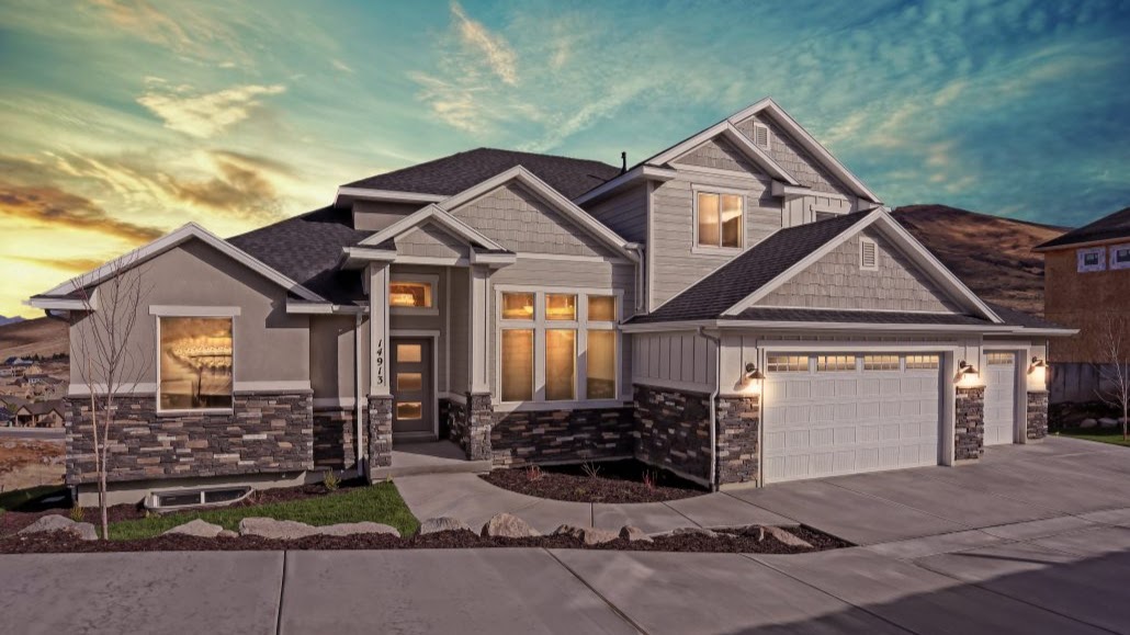 J Thomas Homes