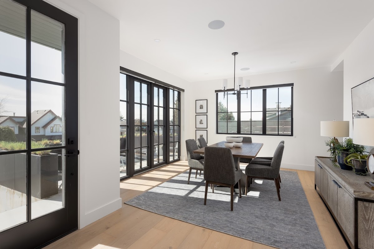 Centra Windows & Install Pros