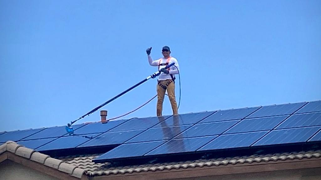 Affordable Solar Cleaning Pros