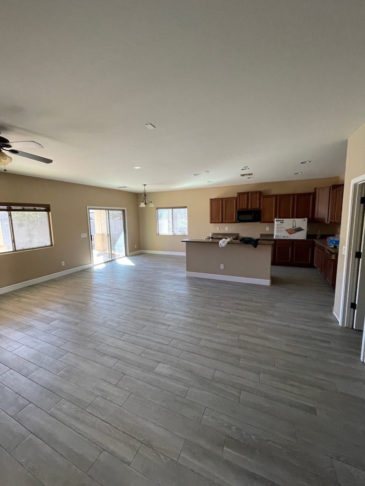 Dan D Flooring