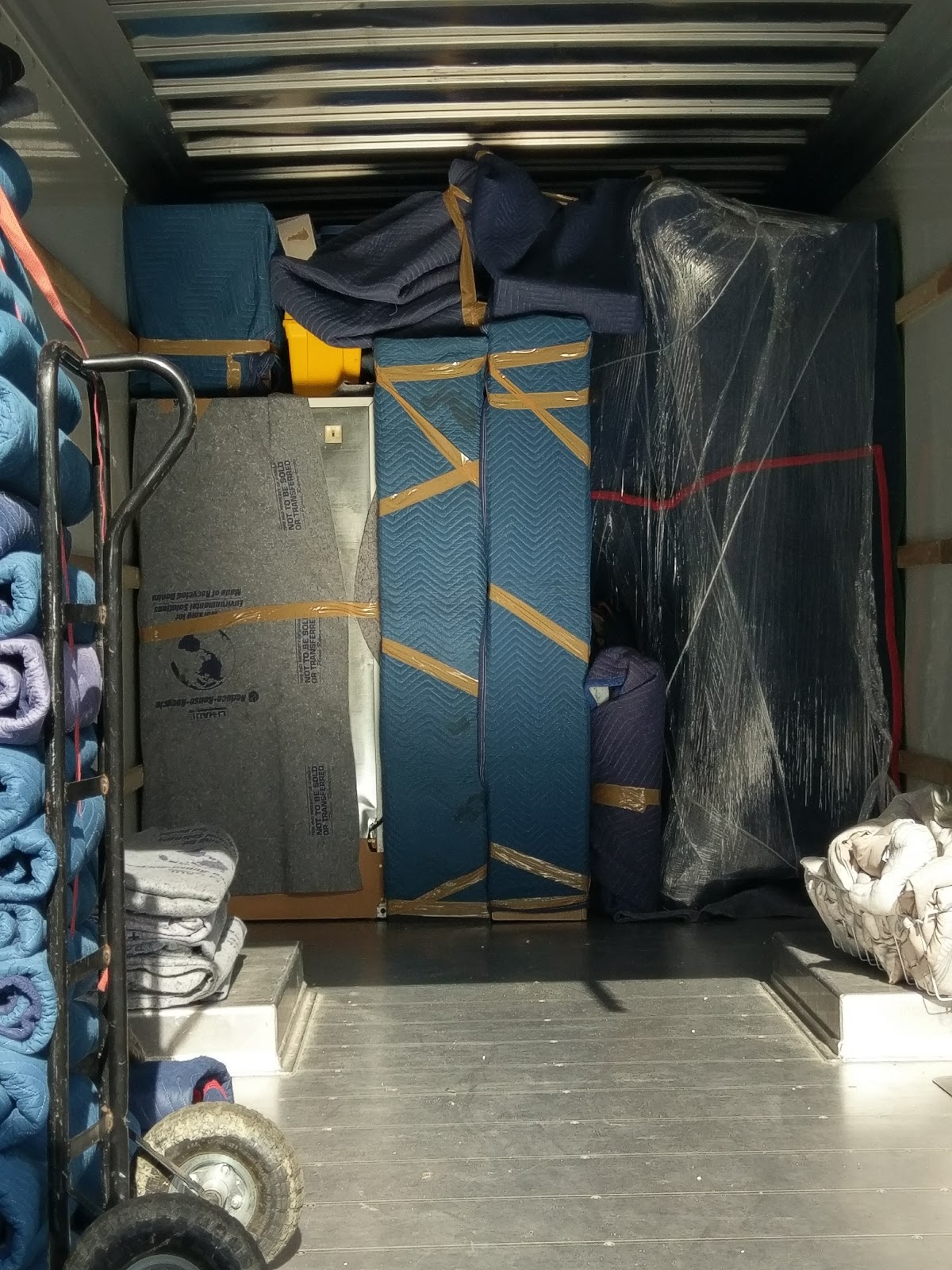 Hugo's Moving