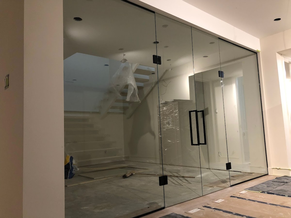 Markham Glass & Mirror