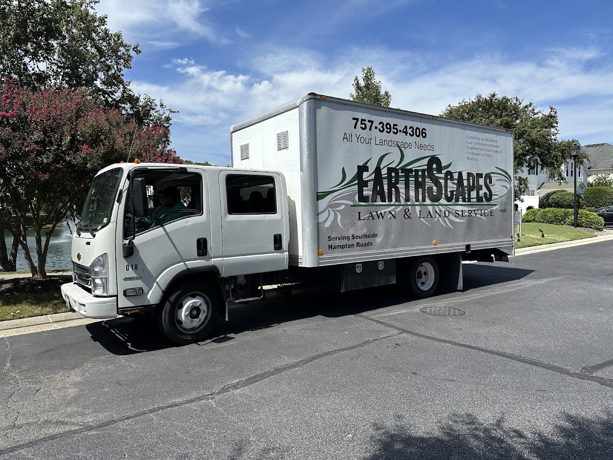 Earthscapes Lawn and Land Service, Inc.