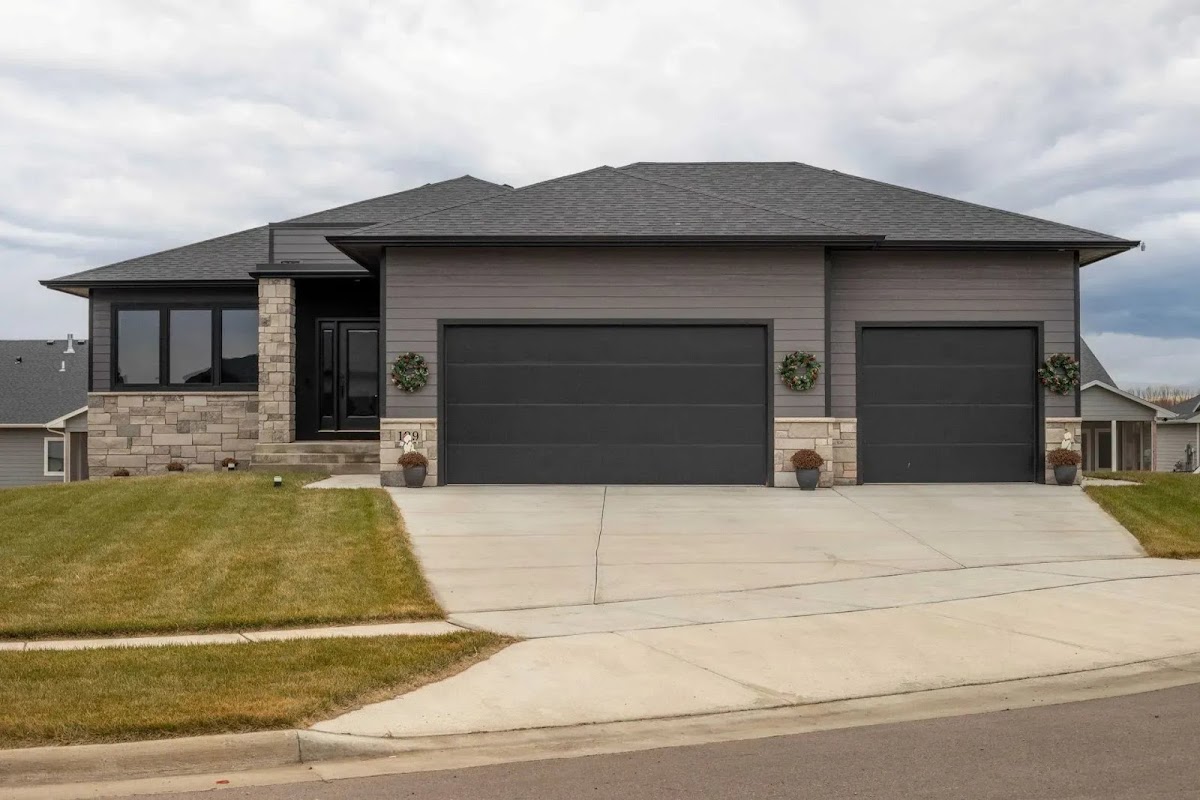 PS Garage Doors of Bismarck