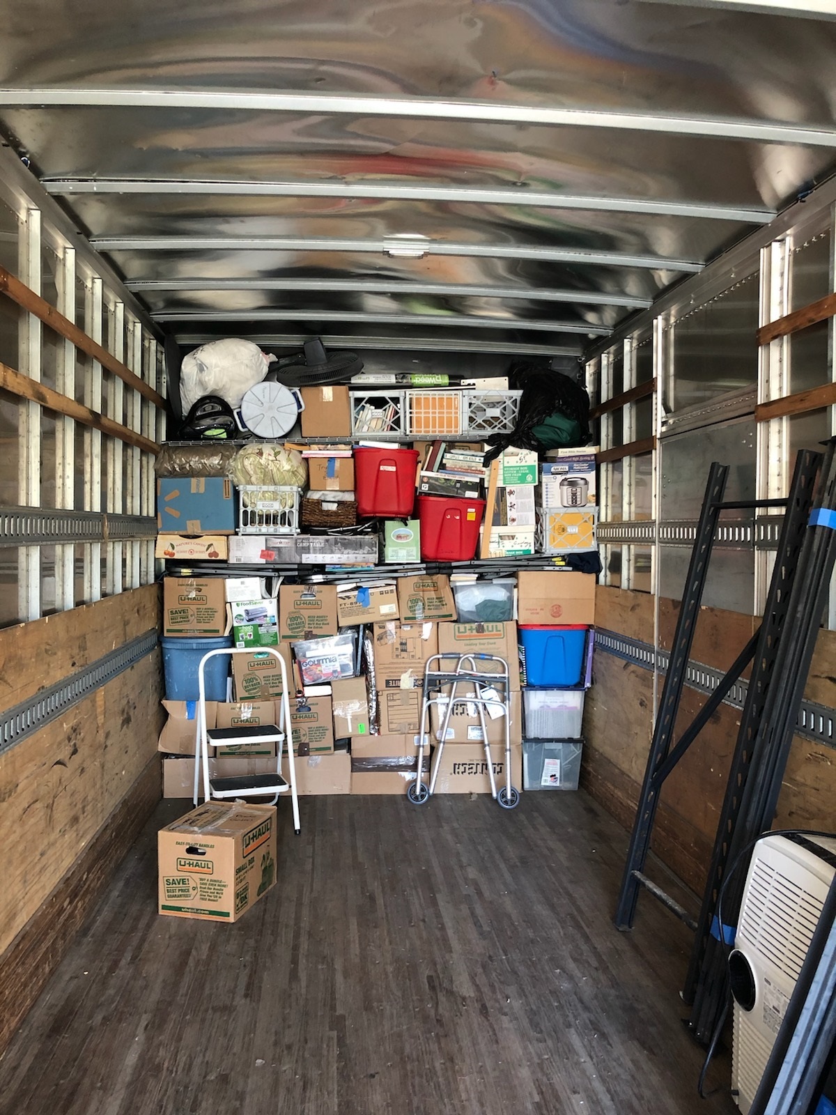 Hassle Free Movers (Moving Company)