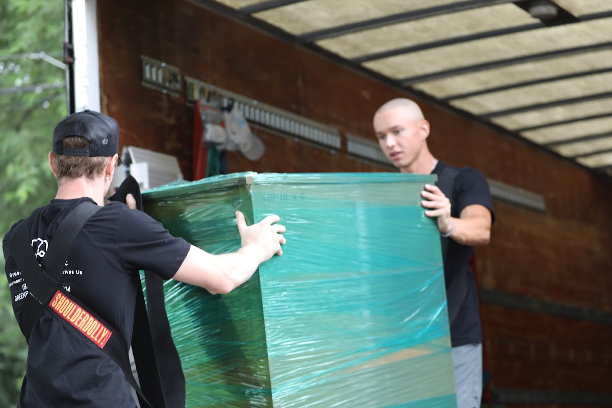 Green Bay Moving CO. LLC
