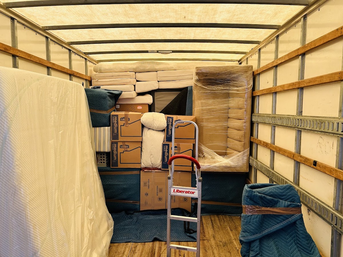 Apex Moving Services, LLC