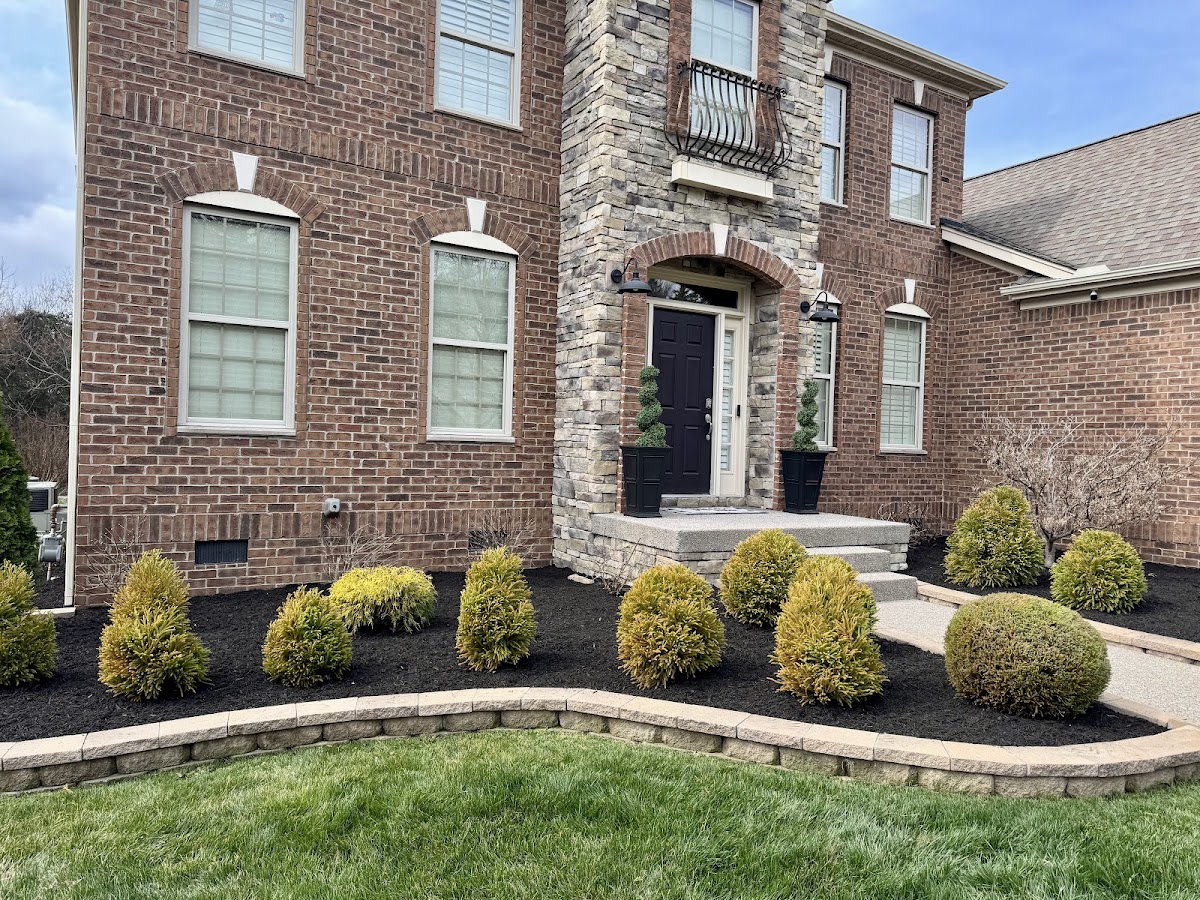 Dabbs Lawn and Landscape