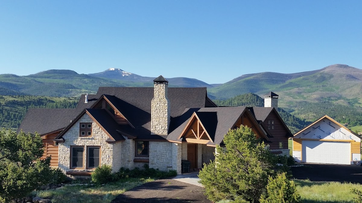 J & R Roofing, LLC