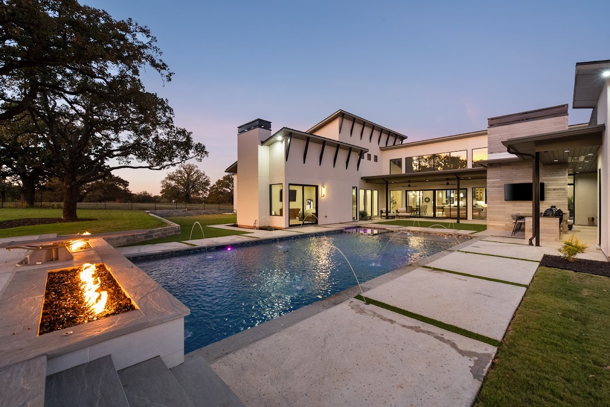 Lakeland Custom Homes LLC
