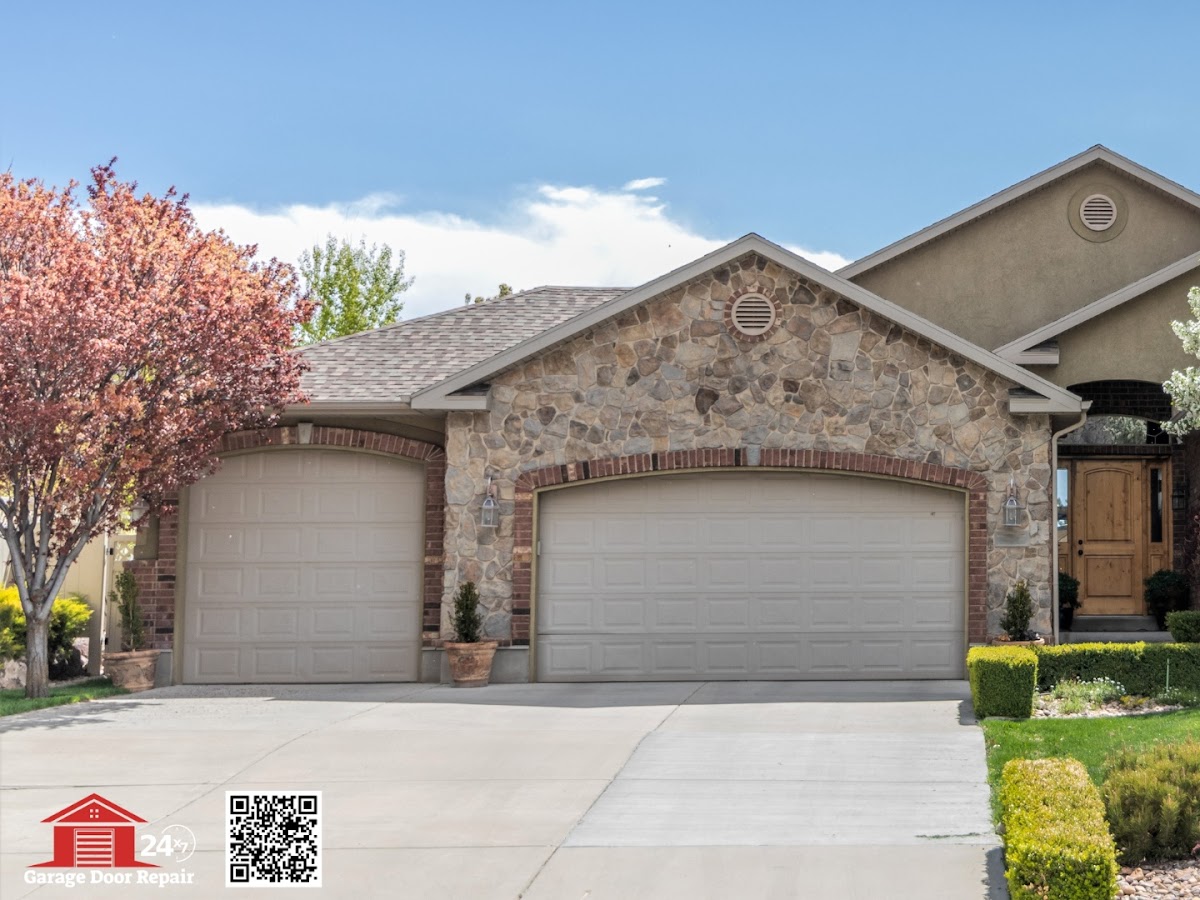 24/7 Garage Door Repair Services