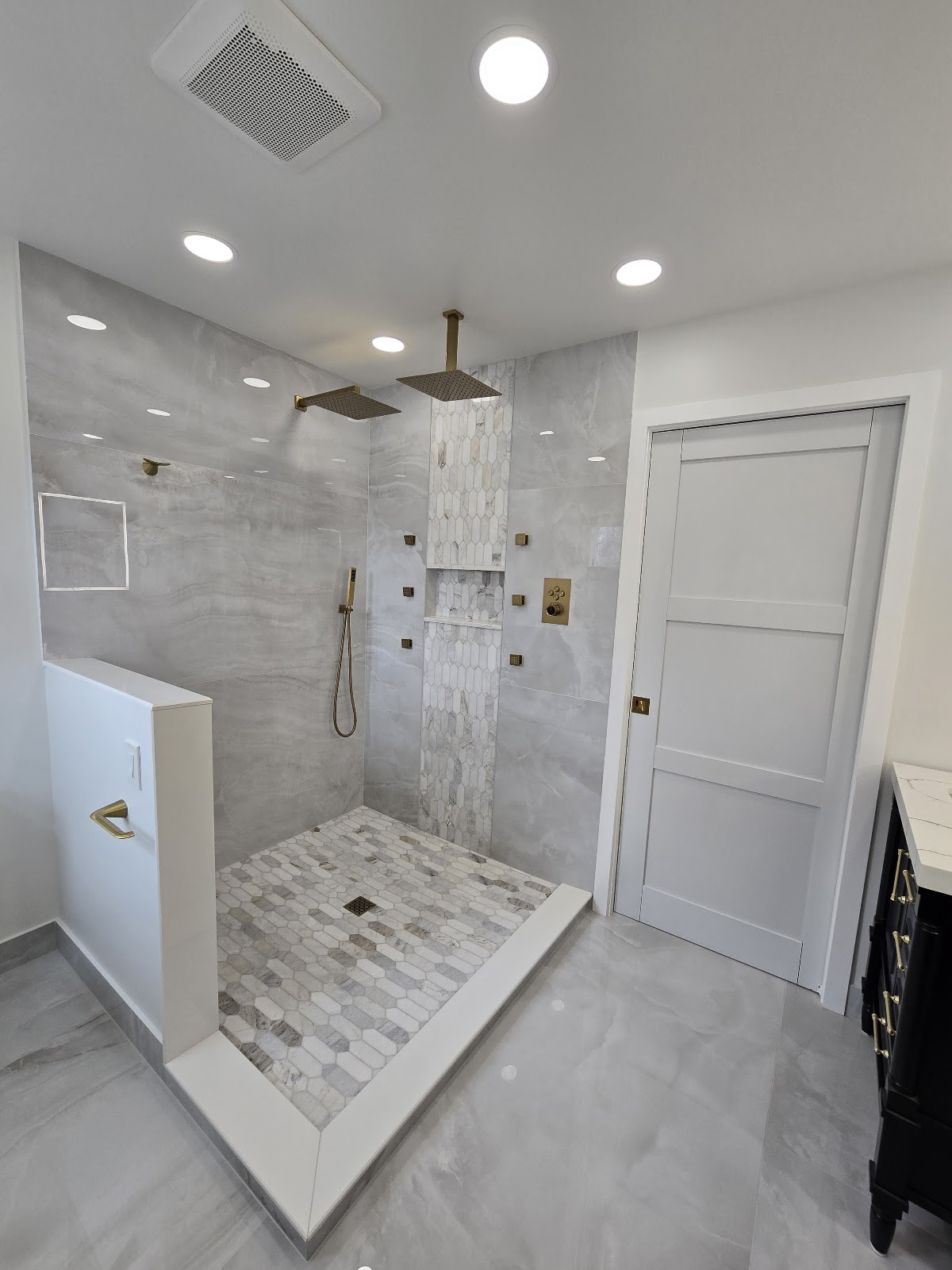 CAPITAL PRO TILE AND CONSTRUCTION