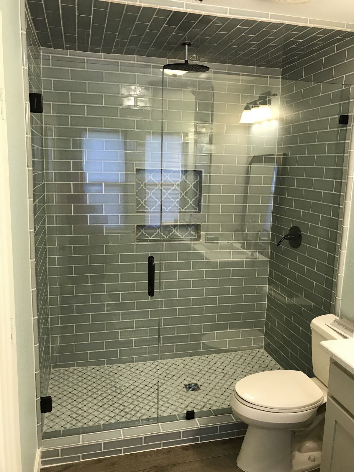 Main Glass & Mirror