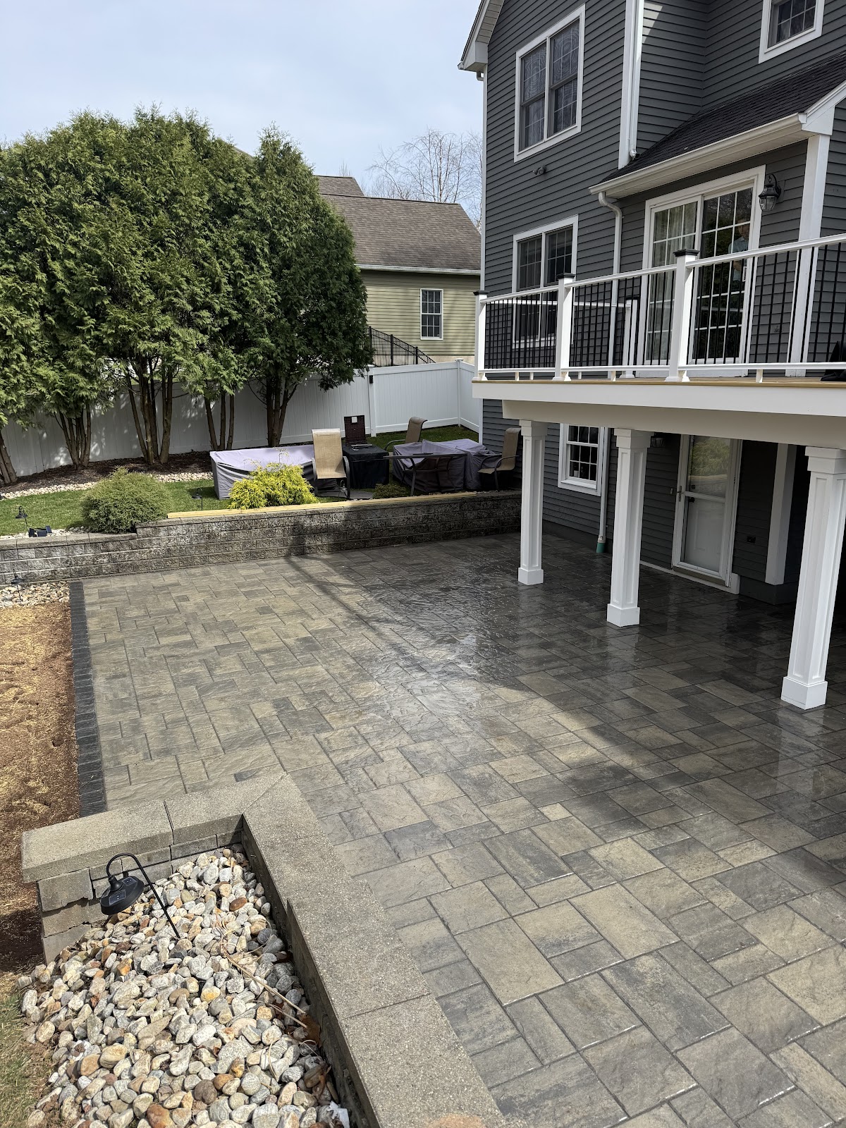 DeRosa’s Landscaping & Construction llc