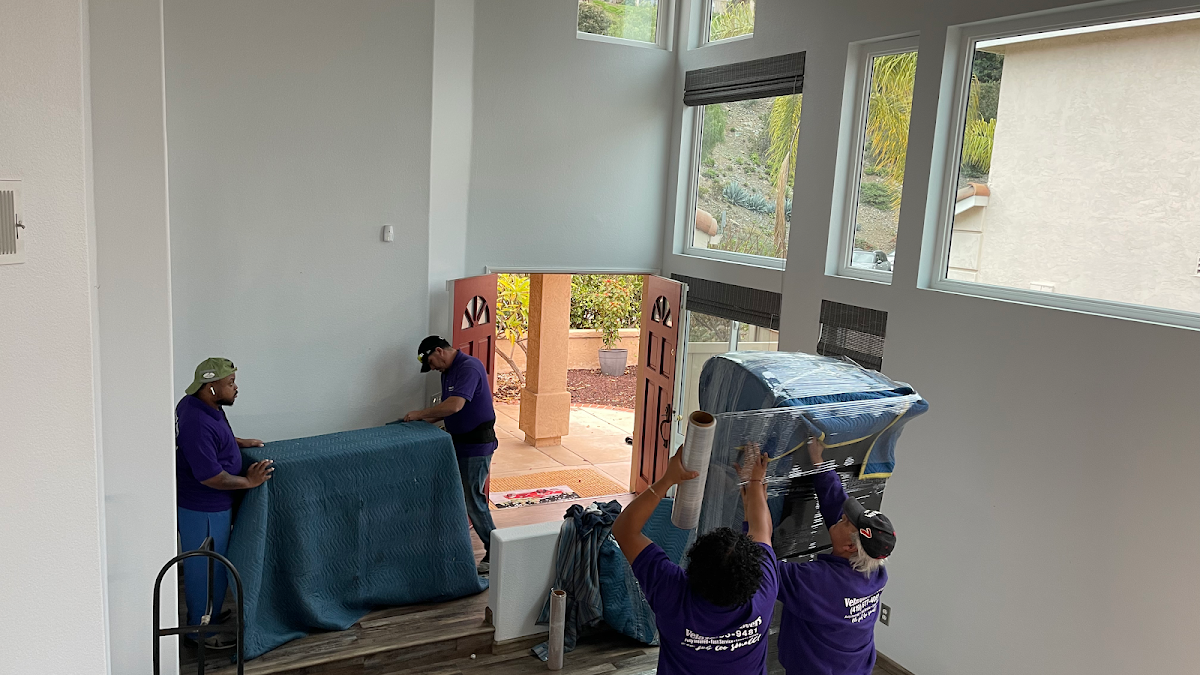 Velazquez Movers LLC