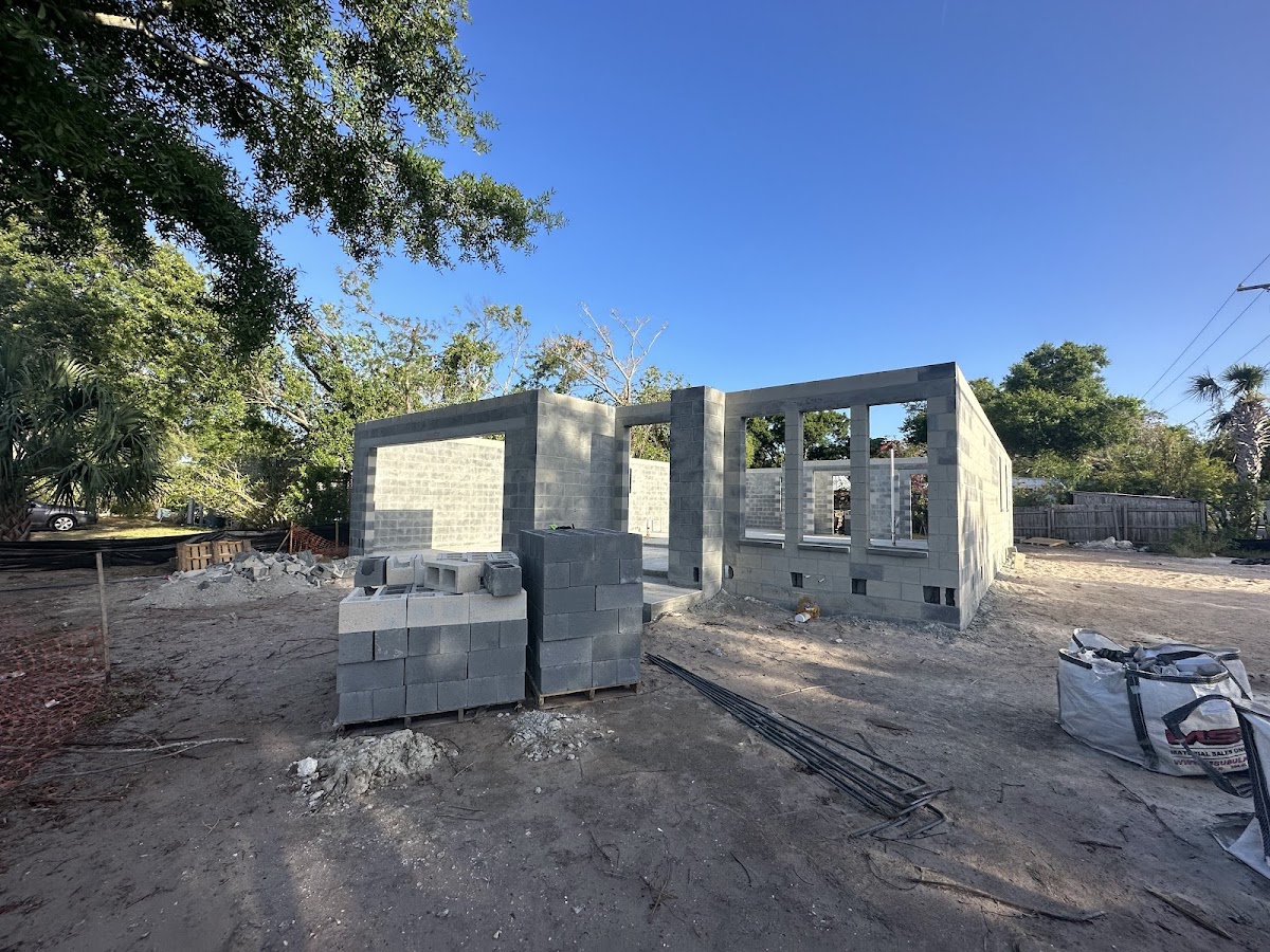 Distinctive Design Homes LLC