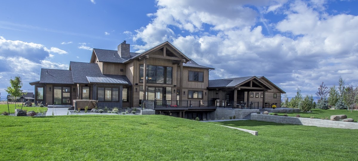 ST Custom Homes