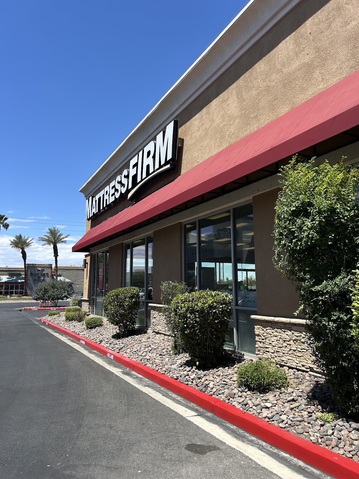 Desert Palms Landscaping
