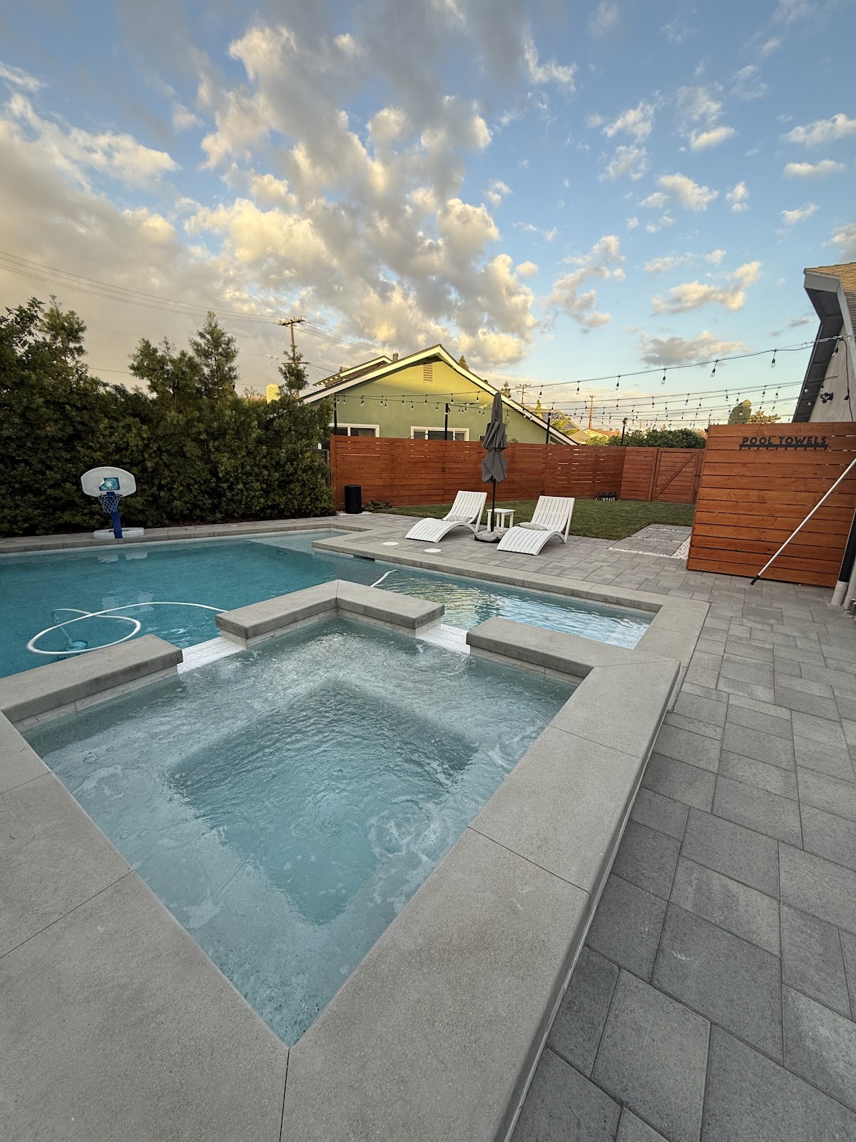 Sunset Pools & Spas Inc