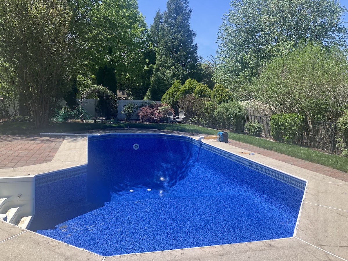 S & R Pools, LLC