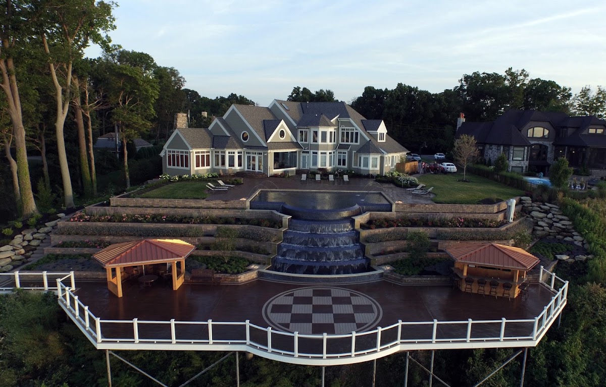 High-Tech Pools