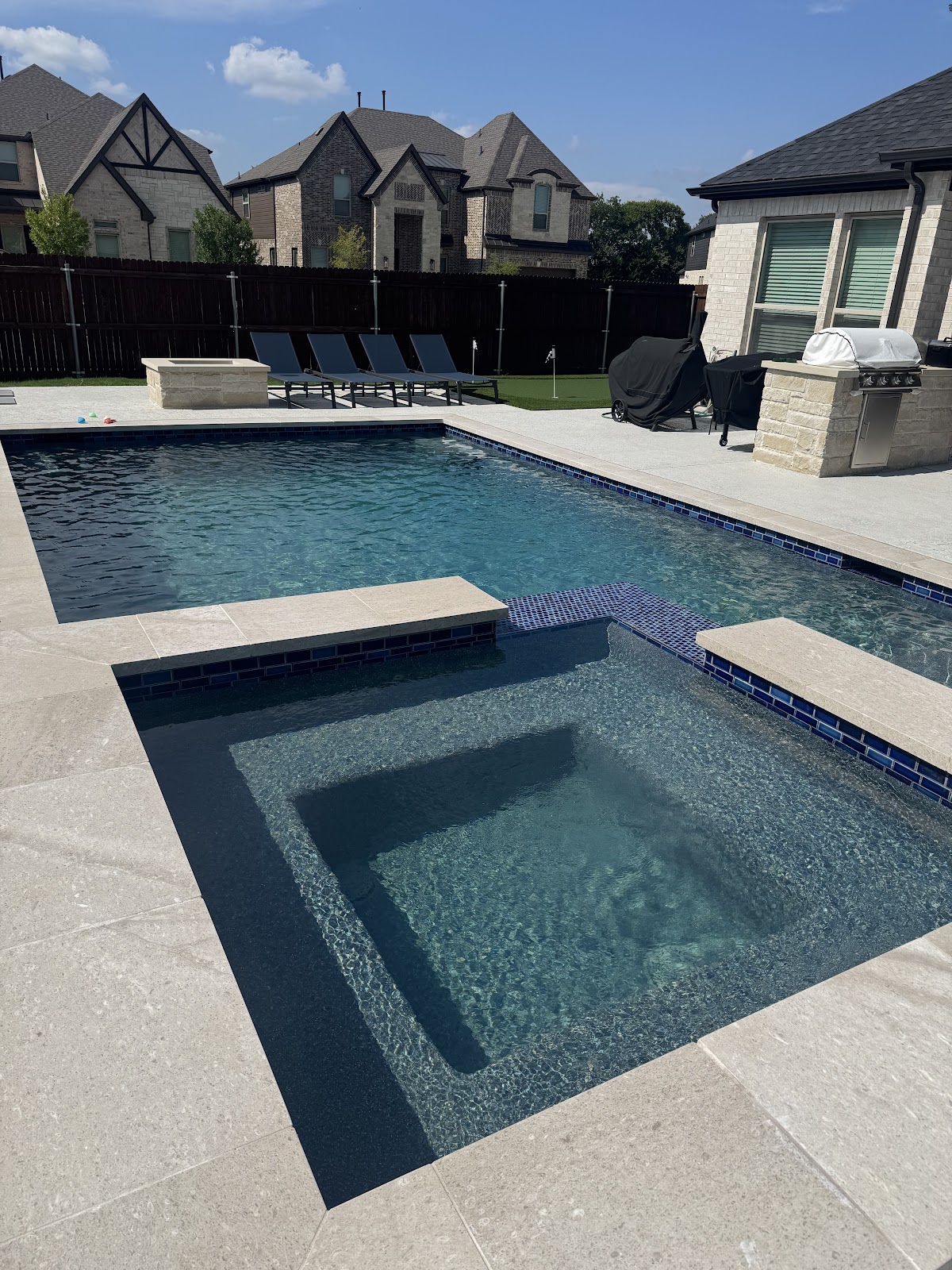 Outdoor Living Pool & Patio