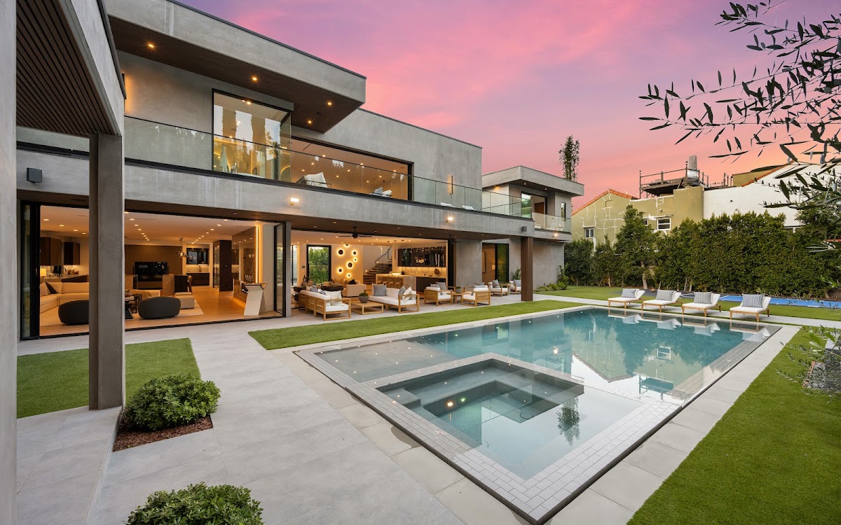 Rox Builders - Paver Patio, Artificial Grass, Swimming Pool, Retaining Wall Installation, Home Remodeling