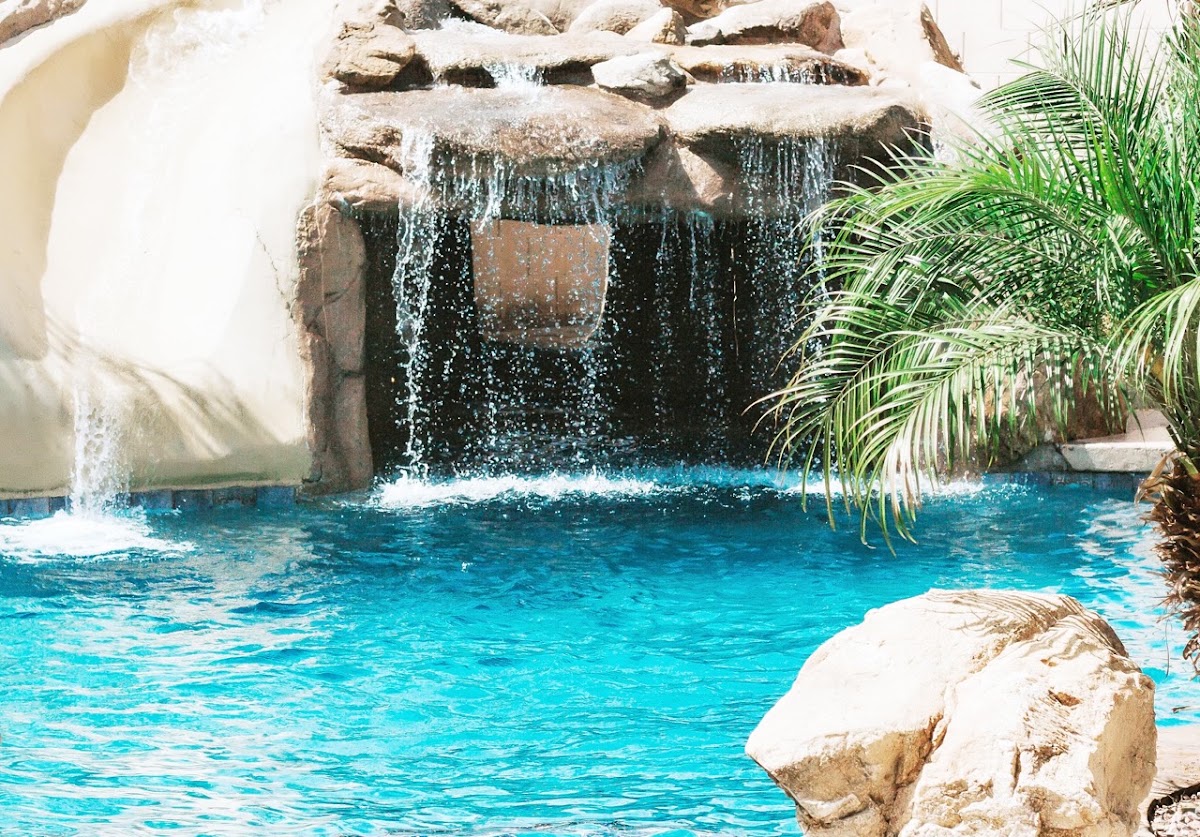 Salten Pools - Pool Builders & Contractors | Swimming Pool Cleaning & Remodeling Services in Arizona