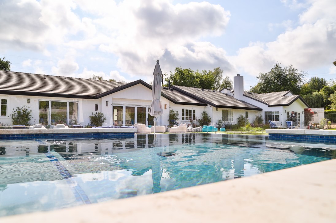 Clearflo Pools Inc