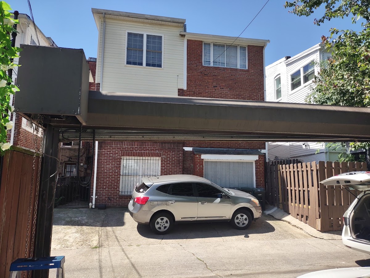 Live Garage Door Repair business photo 4 - Garage Doors in Columbia