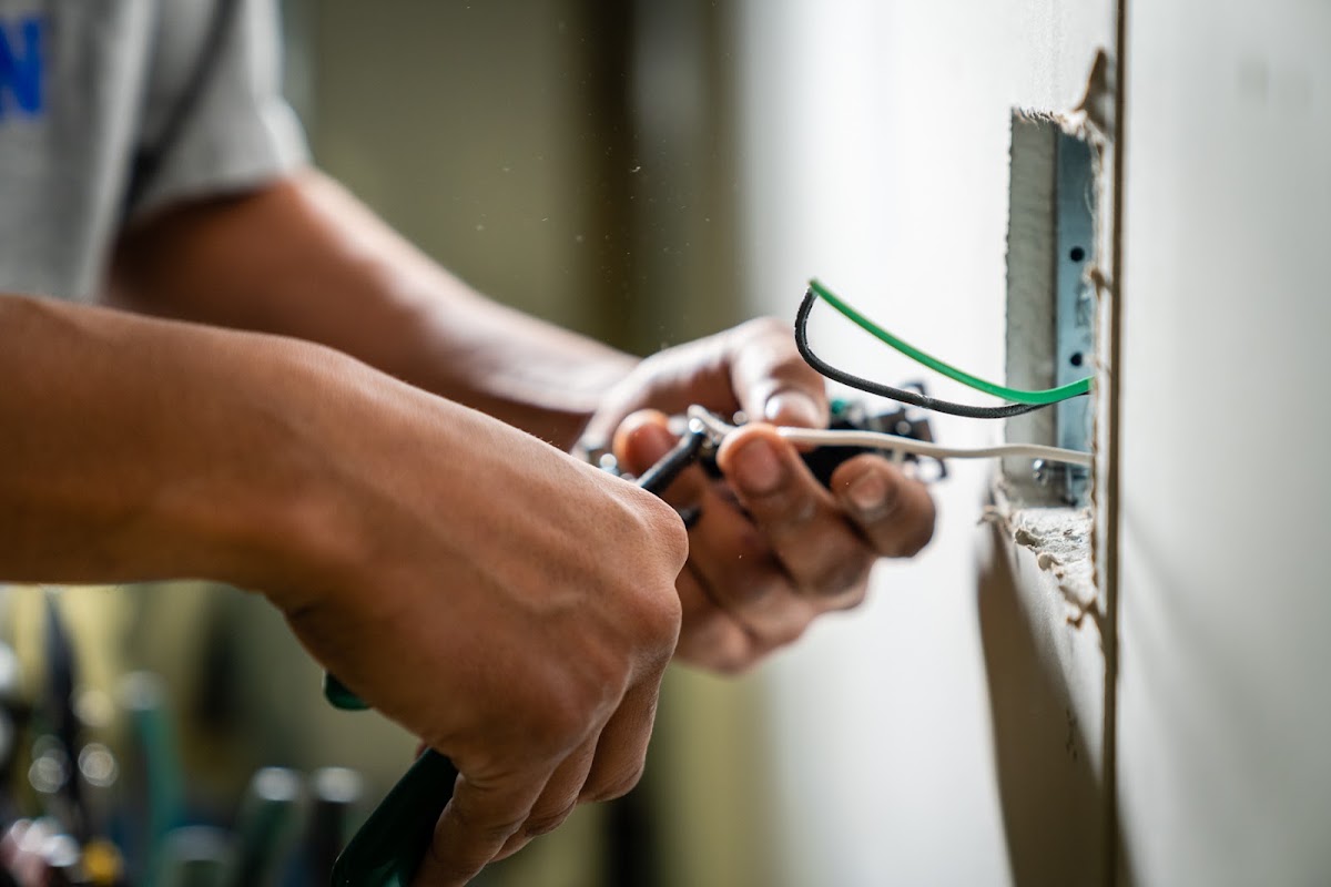 AAA Electric Co Inc business photo - Electrical in Longmont