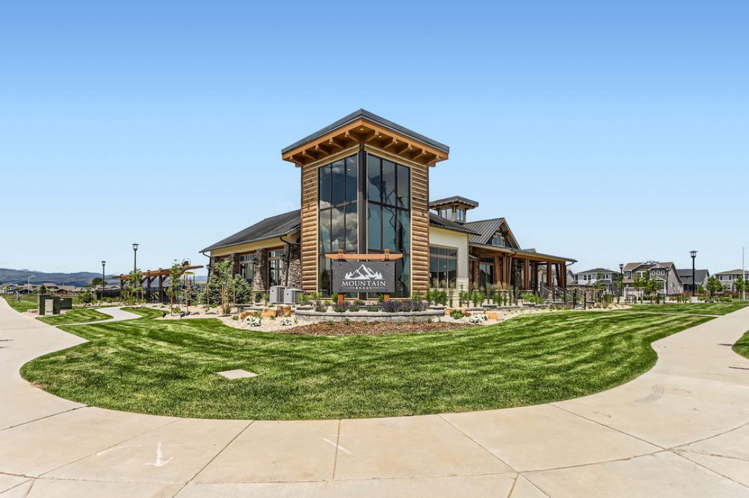 Mountain Brook by Dream Finders Homes business photo 3 - Home Builders in Longmont